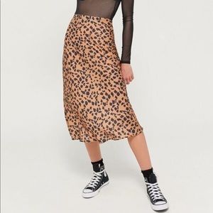 Urban Outfitters Rowan midi slip skirt size small